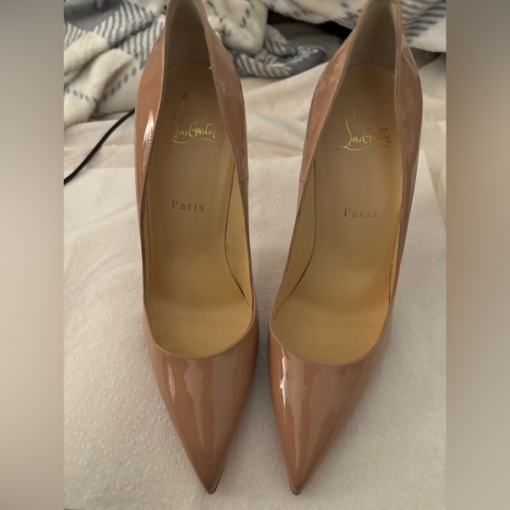 Christian Louboutin Paris size 39 or 8.5 USA